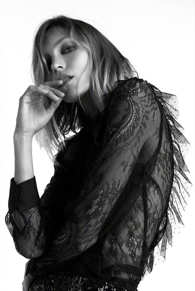 zara安公子anjarubik性感演绎派对全新衣着